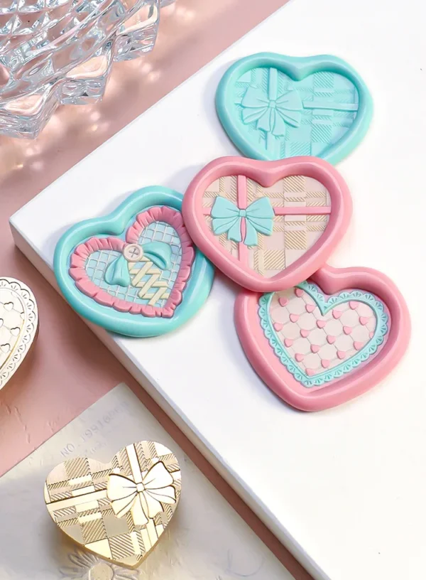 Sello de cera en forma de corazón, de diferentes motivos para elegir y sellar tus cartas con el diseño que mas te guste