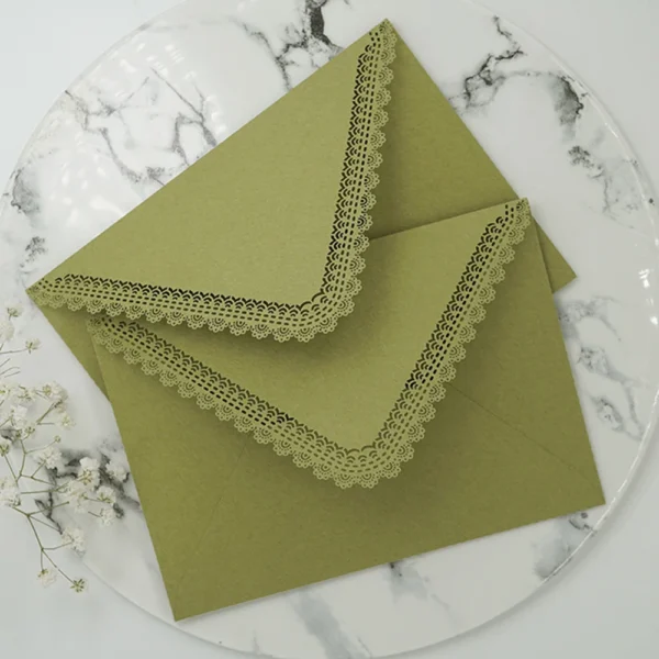 Sobres triangulares de encaje Vintage para tarjetas DIY