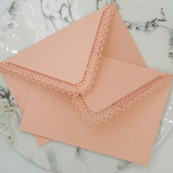 Sobres triangulares de encaje Vintage para tarjetas DIY