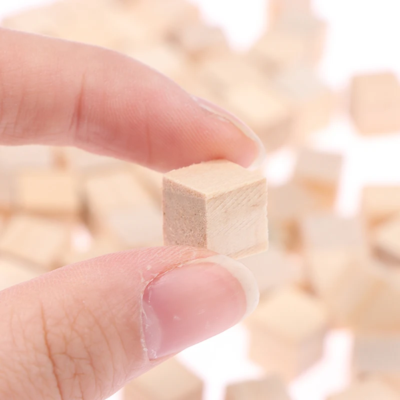 100 Piezas de Bloques Cuadrados de Madera sin Acabado, Mini Cubos de Madera Sólida de 1 cm para Manualidades, Juguetes para Niños, Material para Hacer Rompecabezas - Imagen 6